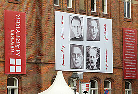 Der evangelische Pastor Karl Friedrich Stellbrink und die drei katholischen Kapläne Johannes Prassek, Hermann Lange und Eduard Müller wurden am 10. November 1943 hingerichtet, weil sie die Verbrechen des Nationalsozialisten angeprangert hatten (c) epdbild